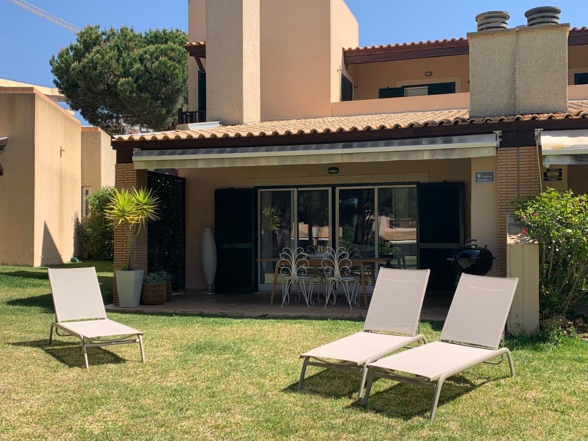 Casa De Ferias Com Piscina - Condominio Vilamouratenis Eksteriør billede